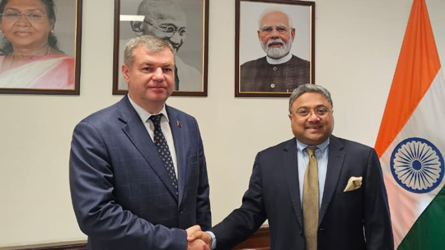 Mijaíl Kaskó y Sibi George. Foto del Ministerio de Asuntos Exteriores