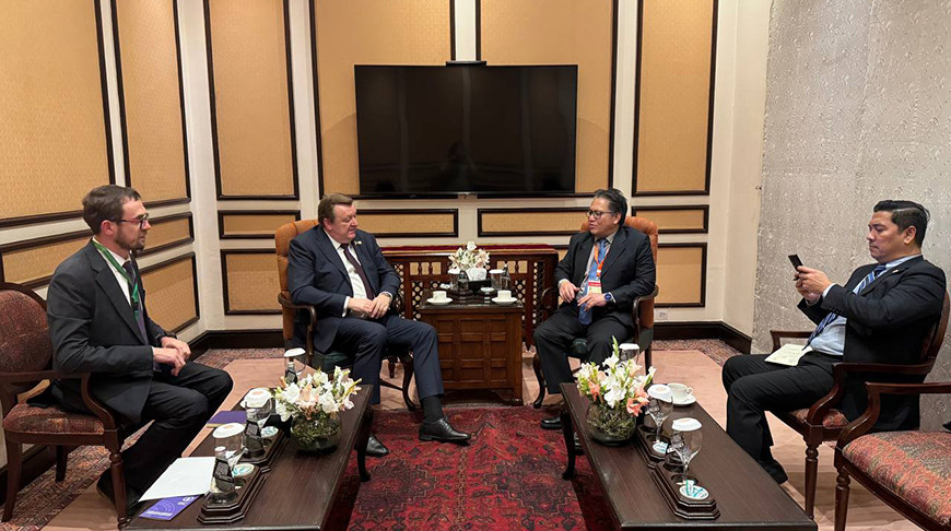 Foto del Consejo de la República de la Asamblea Nacional de Belarús