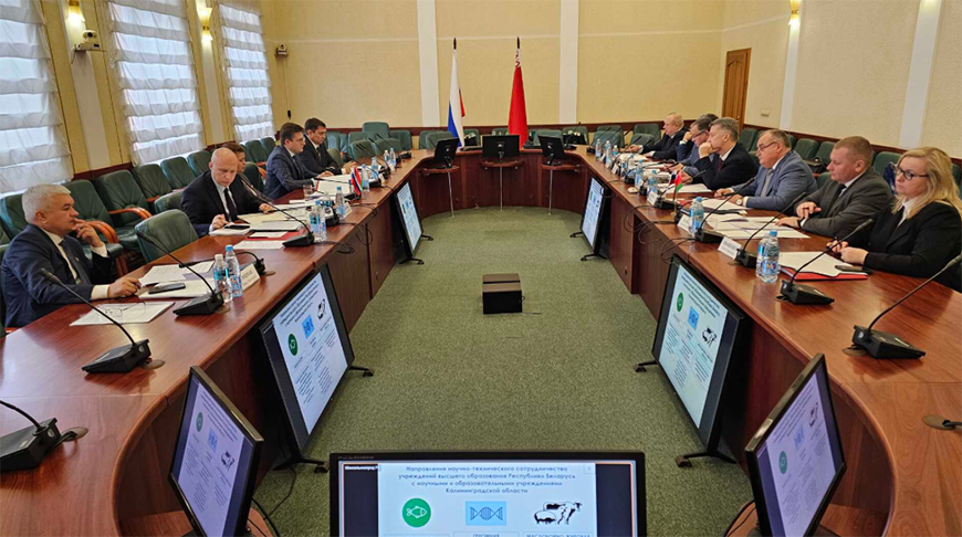 Foto de la Asamblea Parlamentaria de la Unión de Belarús y Rusia