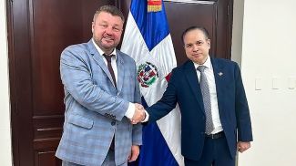 Vitali Borchuk y Hugo Francisco Rivera Fernández. Foto del Ministerio de Asuntos Exteriores