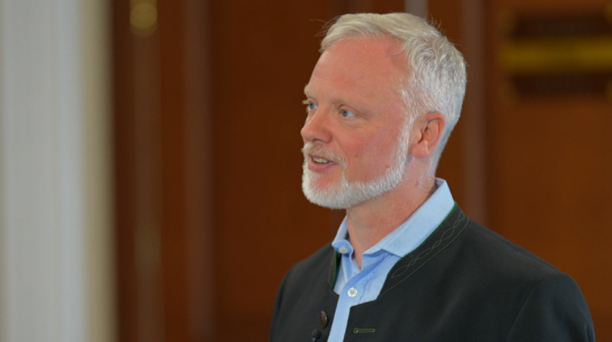 Captura de pantalla del video del canal ONT