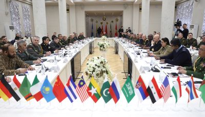 Una sesión
informativa para los representantes del cuerpo diplomático militar acreditados
ante el Ministerio de Defensa 