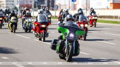 Apertura de la
temporada de motos en Brest 