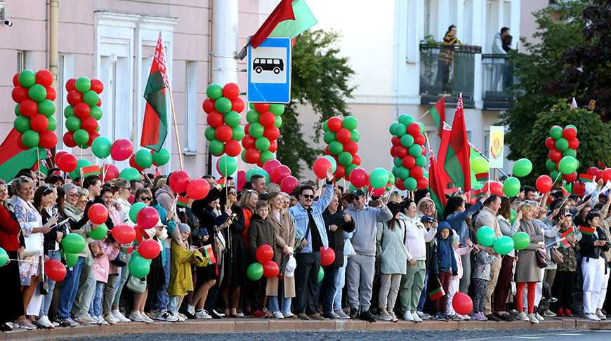 El desfile de la Victoria en Brest 