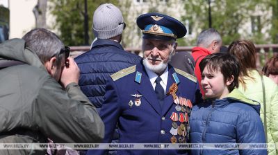 Los habitantes de Vítebsk celebran el Día de
la Victoria 