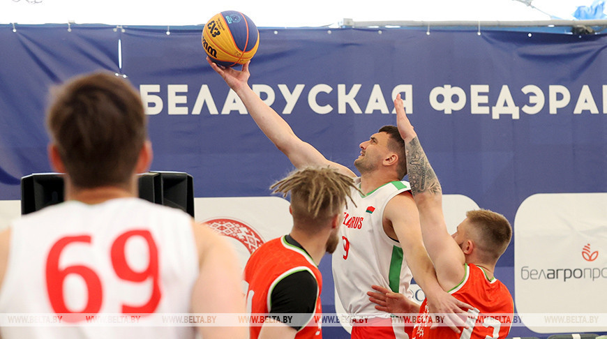 El primer torneo de baloncesto phygital de Belarús se celebró en Minsk 