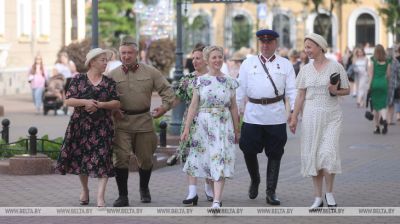 En Brest se recreó el ambiente del último día
de paz de 1941 