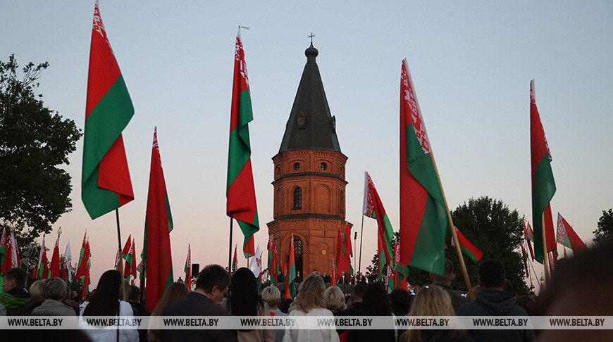 El Día de Recuerdo Nacional de las Víctimas de la Gran Guerra Patria y del Genocidio del Pueblo Belaruso en el Campo de Búinichi 