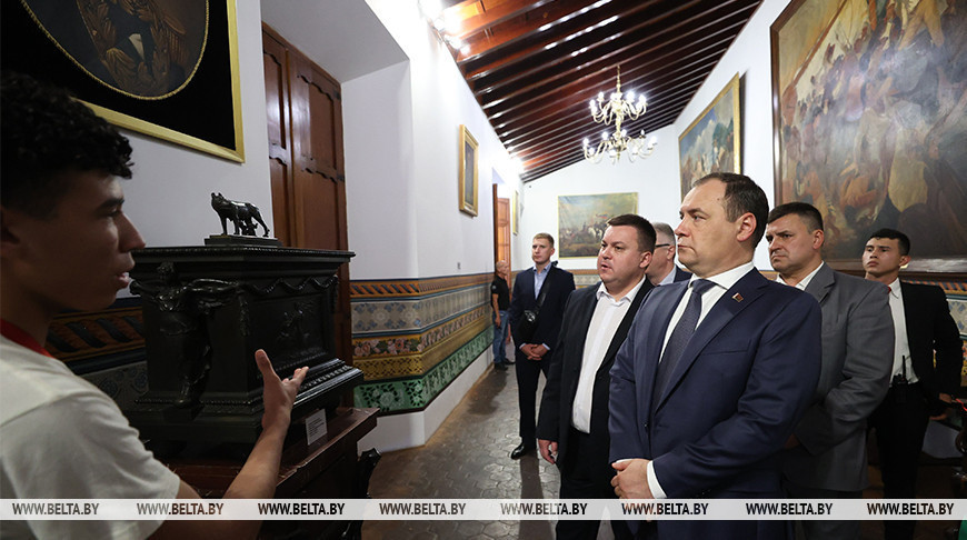 Golóvchenko visitó la Casa Museo Simón Bolívar de Caracas 