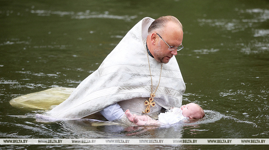 El bautizo a la orilla del Neman 