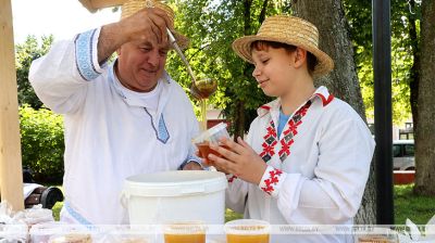 La fiesta de la miel en Pólotsk 