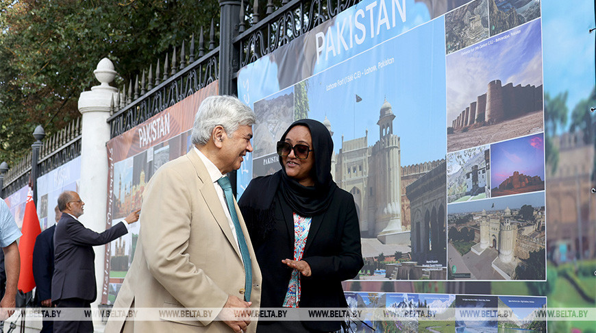 Inaugurada en Minsk la exposición fotográfica “Pakistán a primera vista”