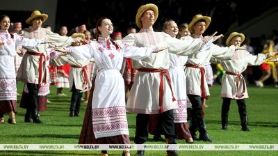 El Festival Internacional de Coreografía “Corro del Sozh” en Gómel 