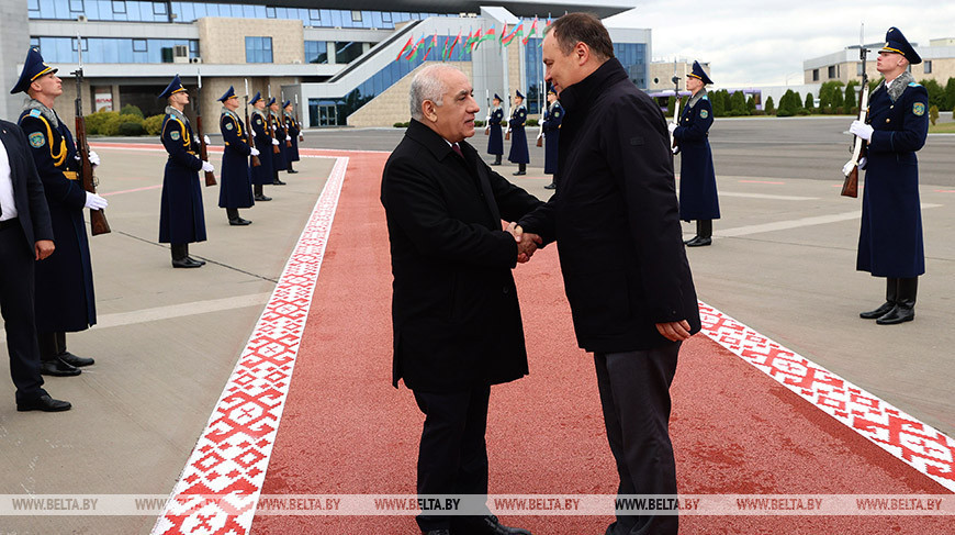 Finaliza la visita oficial a Belarús del primer ministro de
Azerbaiyán 