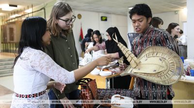 El Día de la Cultura Indonesia en la Universidad Estatal Belarusa