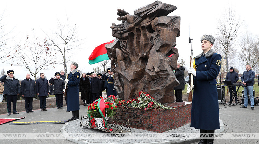 Inaugurado cerca de la Fortaleza de Brest un monumento en memoria de las víctimas del genocidio del pueblo belaruso 