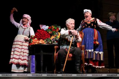 El actor del Teatro Ya.
Kupala Guennadi Ovsiánnikov cumplió 90 años 