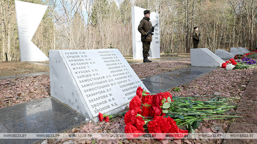 En Gorodok se honró la memoria de las víctimas del fascismo 