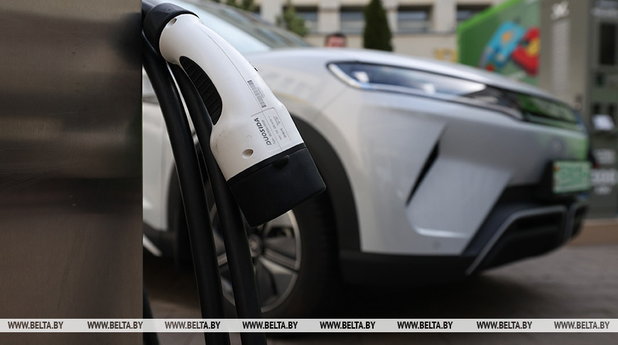 El número de usuarios de vehículos eléctricos en Belarús se duplica anualmente