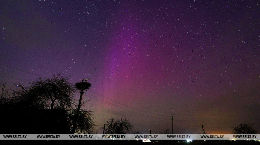 Luces polares en el cielo de Belarús