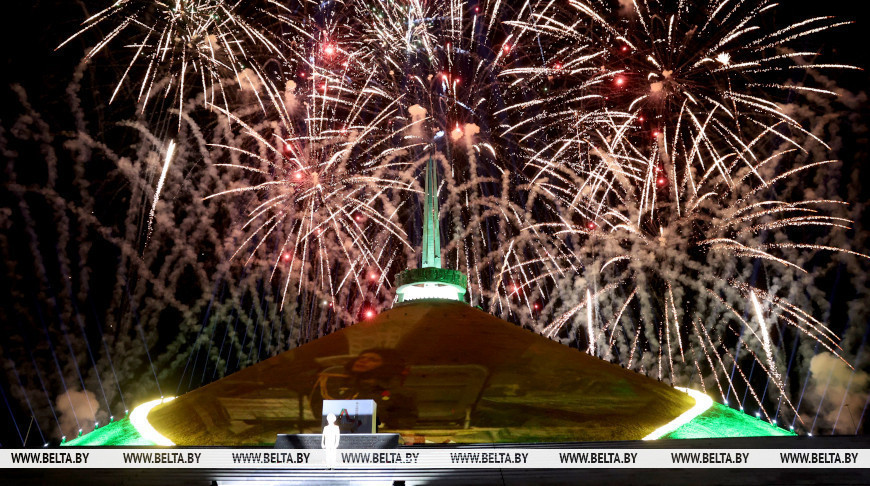 Imágenes de la crónica de guerra en la Colina de la Gloria 