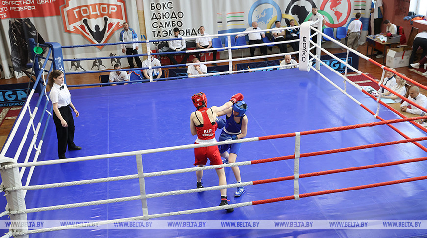 El Campeonato de Boxeo Juvenil de Belarús en Gómel 