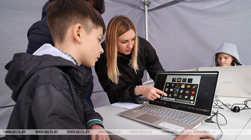 Un torneo phygital infantil en el Estadio Dinamo 