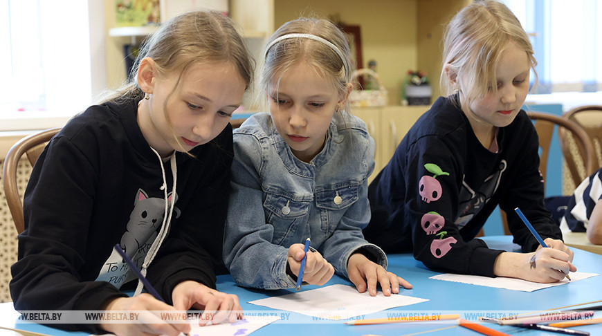 Comenzó la campaña recreativa de verano en el campamento de niños Planeta