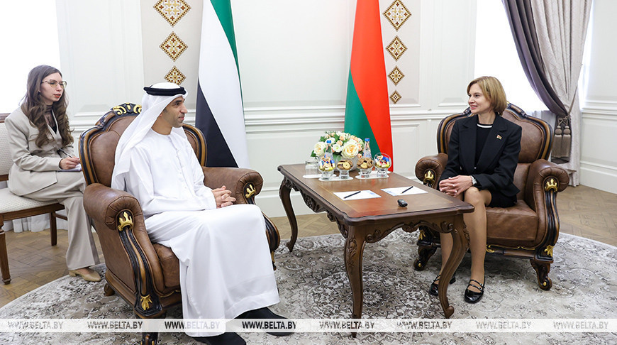 Belarús y los EAU firmaron un acuerdo sobre comercio de servicios e inversión  