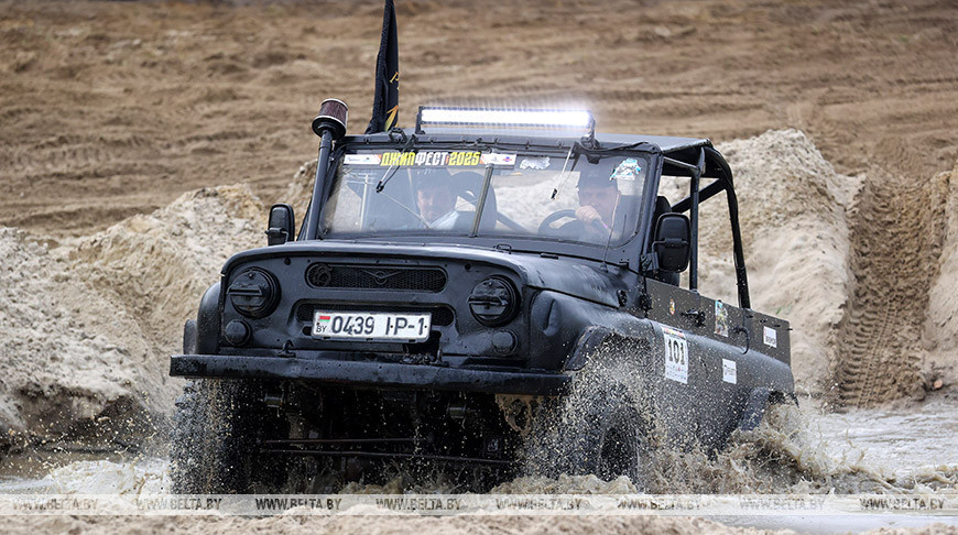 En la región de Brest se celebra Jeep Fest 2025