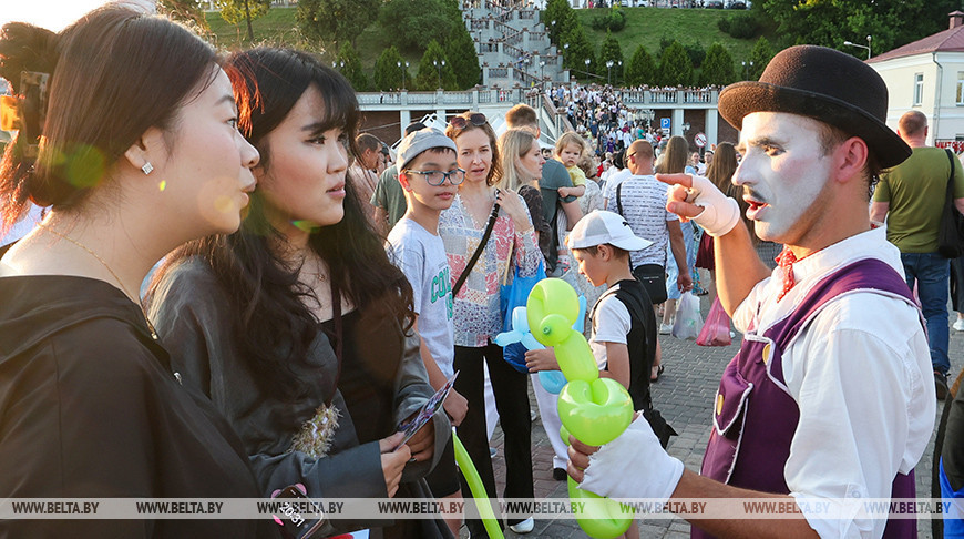 El ambiente festivo de Vítebsk