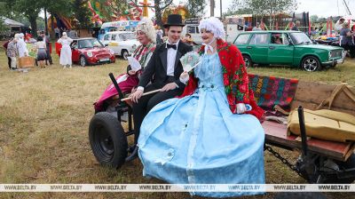 El Festival del Humor Popular se celebró en la región de Kalínkovichi