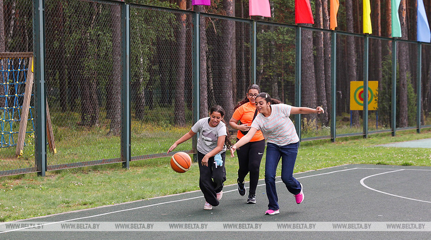 "Un lugar donde nace la amistad infantil". Cómo descansan los niños de Egipto en Zubriónok