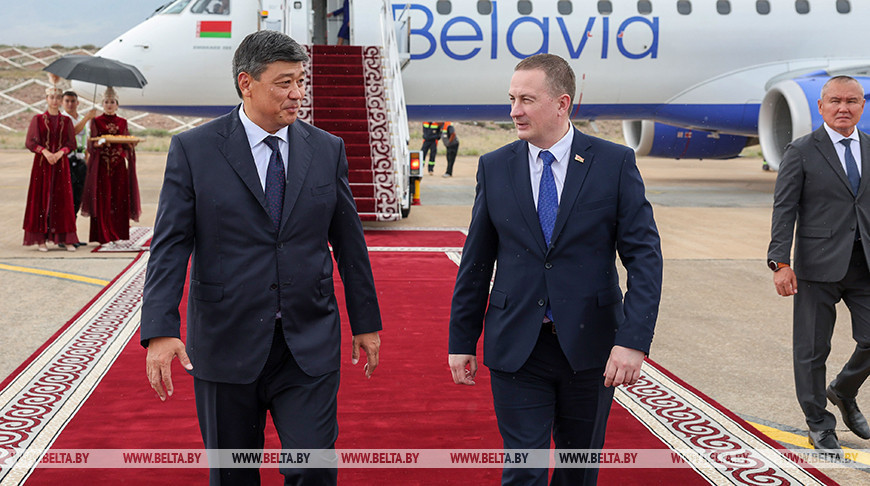 Turchín visita Kirguistán