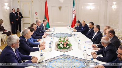 Celebrada la reunión de parlamentarios belarusos con el Presidente de Irán
