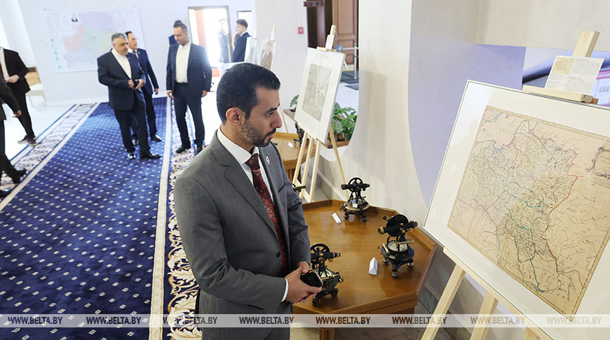 Se presentó la exposición de mapas geográficos en el Ministerio de Asuntos Exteriores