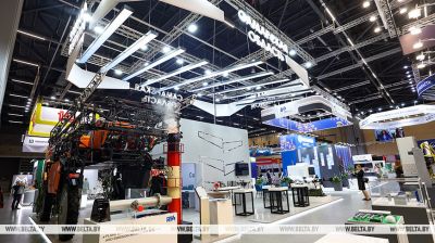 La exposición INNOPROM. Belarús en Minsk