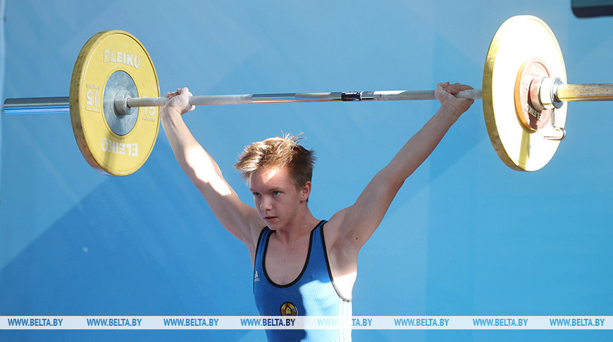 El Campeonato de Belarús de
Halterofilia en Vítebsk 