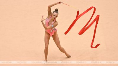 La gimnasta Anastasía Salos finaliza su carrera deportiva