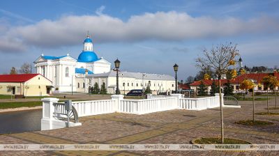 Un centro espiritual de Belarús: Monasterio de la Dormición de Zhiróvichi