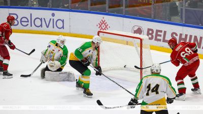 El equipo del Presidente de Belarús ganó al equipo de la provincia de Gómel en un match de la LRH  