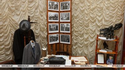 El Museo de Etnografía Territorial de Dóbrush recreó el gabinete de trabajo del escritor del pueblo de Belarús Iván Shamiakin 