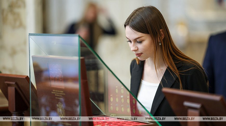 Jóvenes especialistas visitaron el Palacio de la Independencia