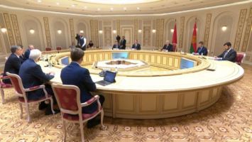 
Lukashenko propuso a la provincia de Amur realizar grandes proyectos de infraestructura