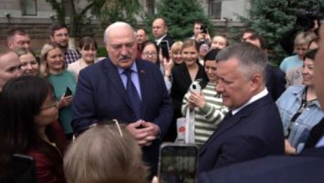 Lukashenko se reunió con el gobernador de la provincia de Irkutsk