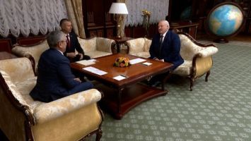 
 Lukashenko se reunió con el premier kirguiso 