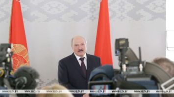 ¿Qué escenario para Ucrania calificó Lukashenko como el más terrible en 2014? 