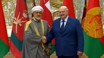 
 Lukashenko anunció el inicio de una nueva etapa en las relaciones con Omán
 