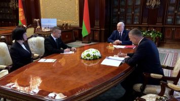 Lukashenko califica al Ministerio de Recursos Naturales como esencial, pero no está satisfecho con su trabajo