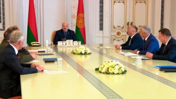 
 La producción de misiles es el centro de atención de Lukashenko. El Presidente exige definir el desarrollo del sector
 